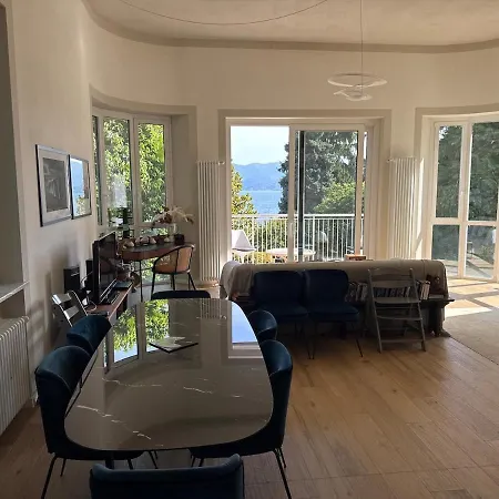 Βίλα Lakefront Private Ranco