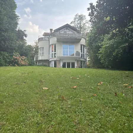 Βίλα Lakefront Private *