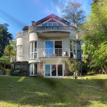 Villa Lakefront Private Ranco