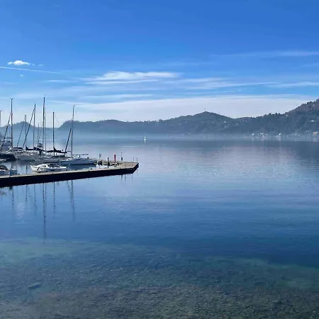 Villa Lakefront Private *