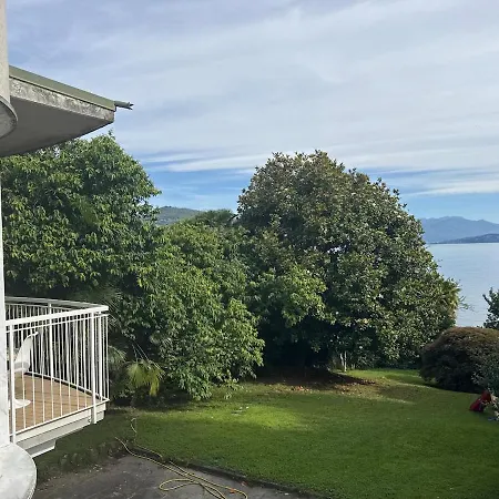 Βίλα Lakefront Private Ranco